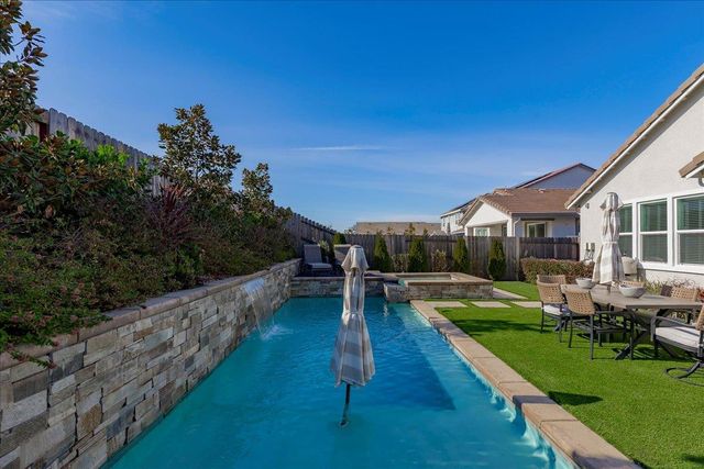 703 CORONADO Ct, Lincoln, CA 95648