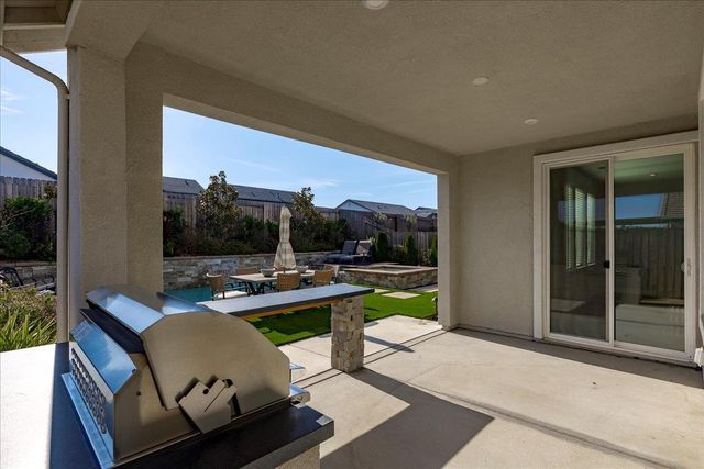 703 CORONADO Ct, Lincoln, CA 95648