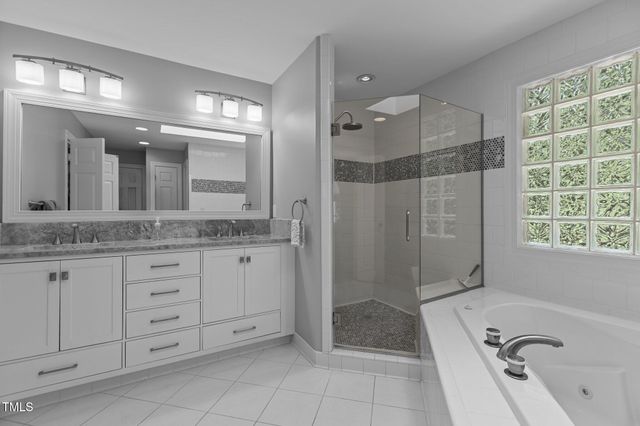 215 Collinson Drive, Chapel Hill, NC 27514