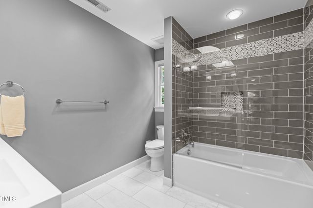 215 Collinson Drive, Chapel Hill, NC 27514