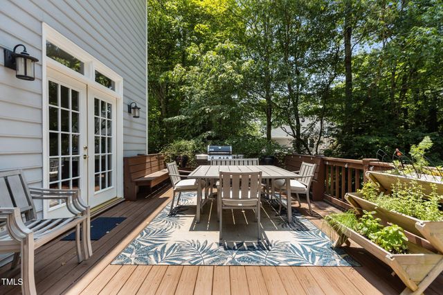 215 Collinson Drive, Chapel Hill, NC 27514