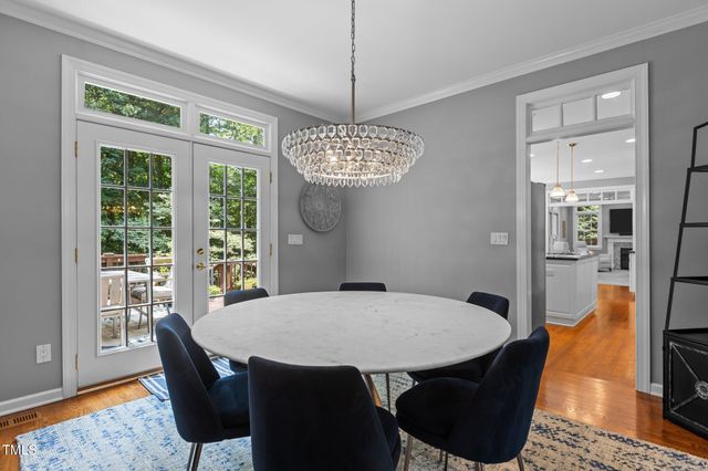 215 Collinson Drive, Chapel Hill, NC 27514