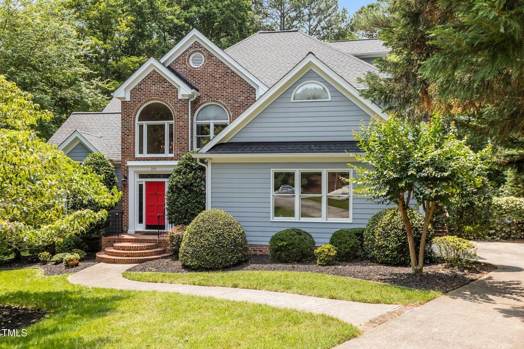 215 Collinson Drive, Chapel Hill, NC 27514