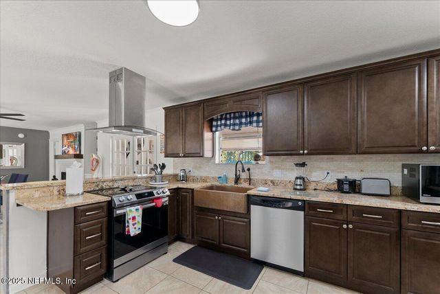 3943 EUNICE Road, Jacksonville, FL 32250