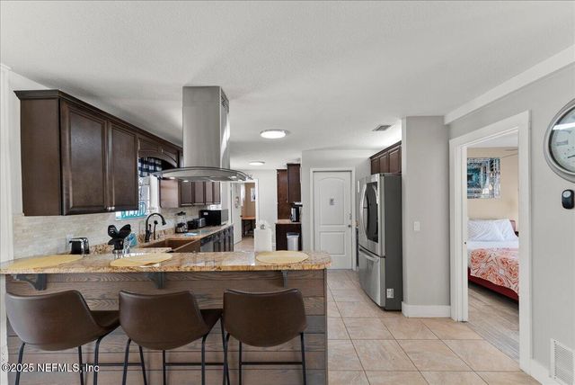 3943 EUNICE Road, Jacksonville, FL 32250