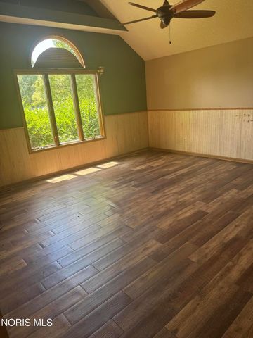 4213 Pearson Parkway, Oregon, OH 43616