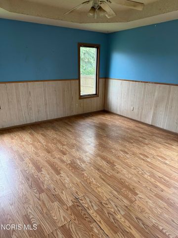 4213 Pearson Parkway, Oregon, OH 43616
