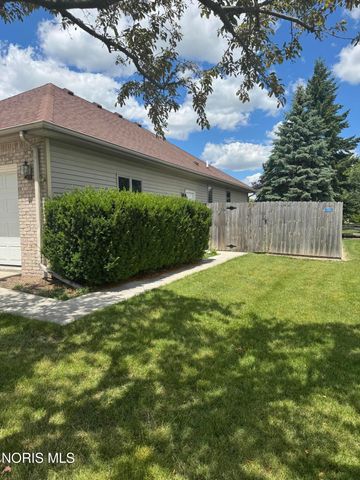 4213 Pearson Parkway, Oregon, OH 43616