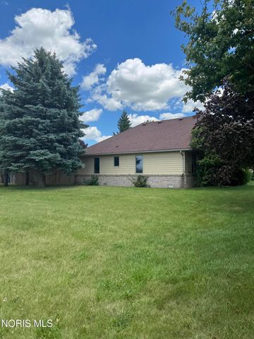 4213 Pearson Parkway, Oregon, OH 43616