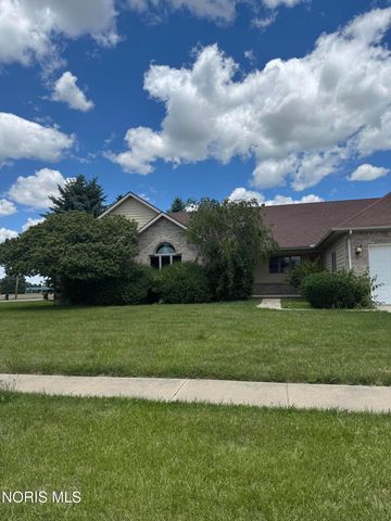 4213 Pearson Parkway, Oregon, OH 43616