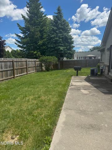 4213 Pearson Parkway, Oregon, OH 43616