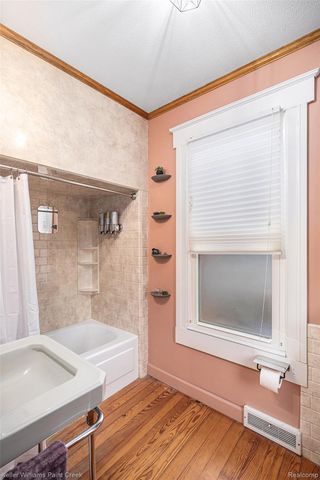 325 West Flint Street, Lake Orion Village, MI 48362