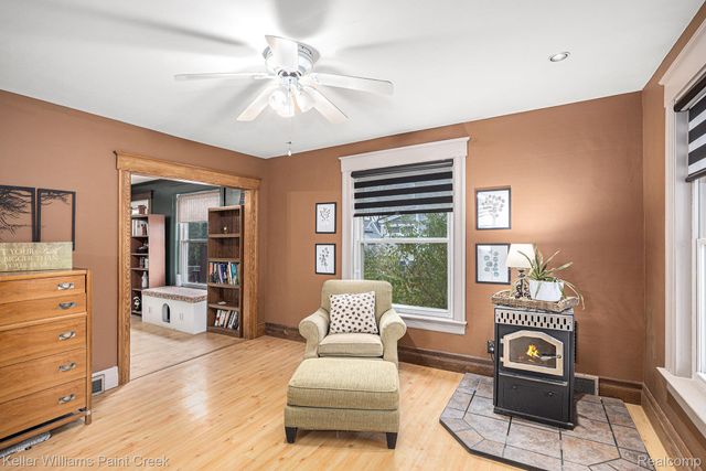 325 West Flint Street, Lake Orion Village, MI 48362