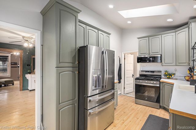 325 West Flint Street, Lake Orion Village, MI 48362