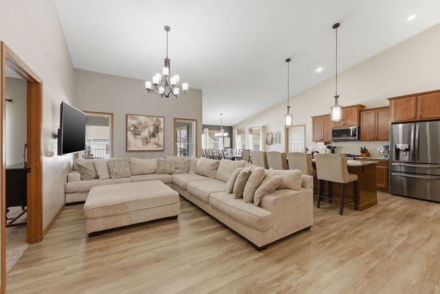 605 Danielle Court, Blue Grass, IA 52726
