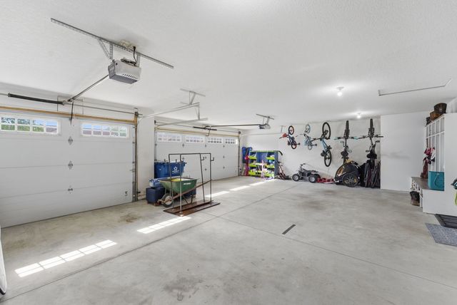 605 Danielle Court, Blue Grass, IA 52726