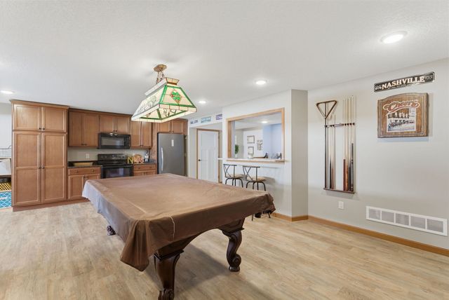 605 Danielle Court, Blue Grass, IA 52726
