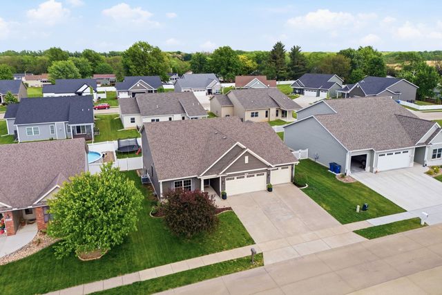 605 Danielle Court, Blue Grass, IA 52726