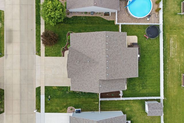 605 Danielle Court, Blue Grass, IA 52726