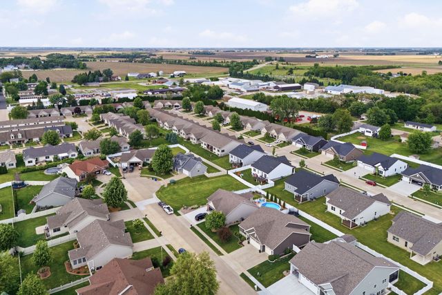 605 Danielle Court, Blue Grass, IA 52726