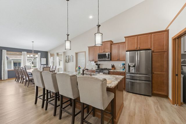 605 Danielle Court, Blue Grass, IA 52726