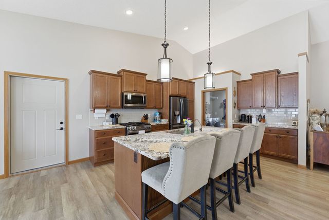 605 Danielle Court, Blue Grass, IA 52726