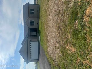 69 Diamond Ct, Vine Grove, KY 40175