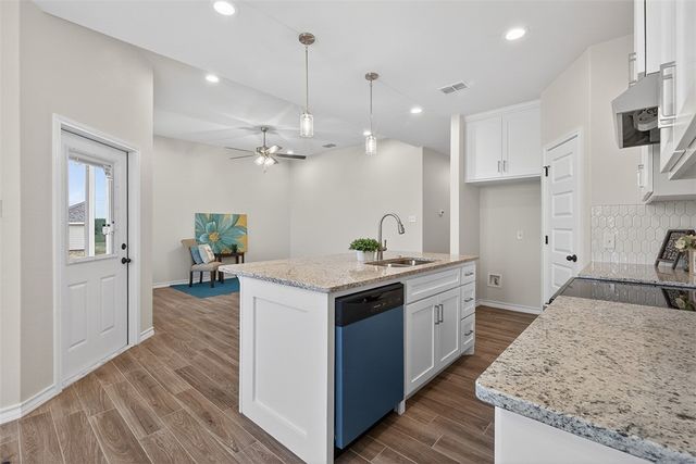 133 County Road 150, Alice, TX 78332