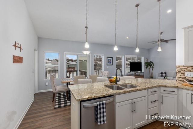 4695 Quaker Hill Drive Se, City Of Kentwood, MI 49512