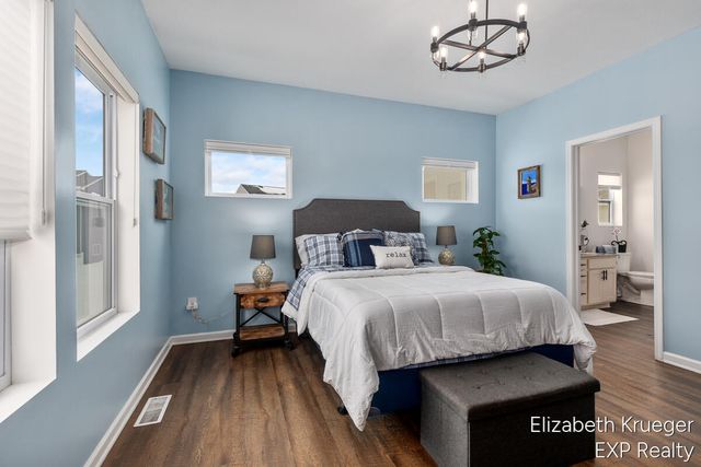 4695 Quaker Hill Drive Se, City Of Kentwood, MI 49512