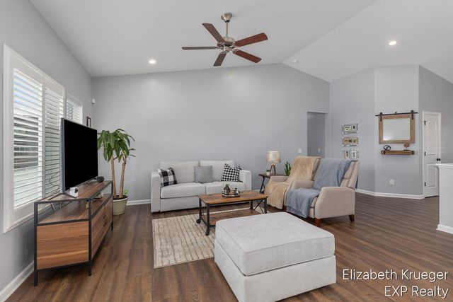 4695 Quaker Hill Drive Se, City Of Kentwood, MI 49512