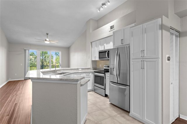 943 NORMANDY TRACE ROAD, Tampa, FL 33602
