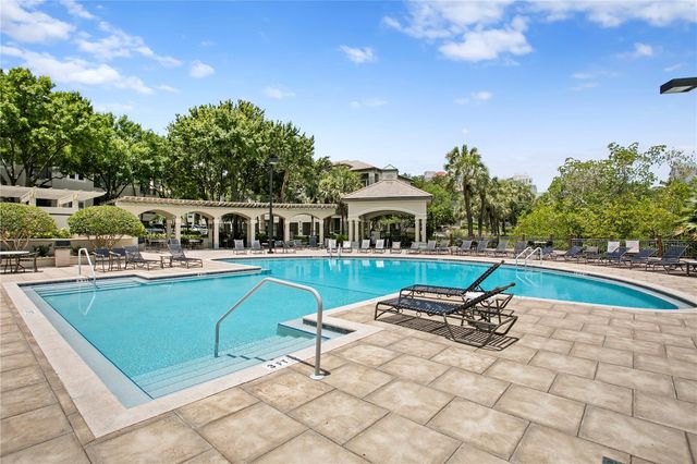 943 NORMANDY TRACE ROAD, Tampa, FL 33602