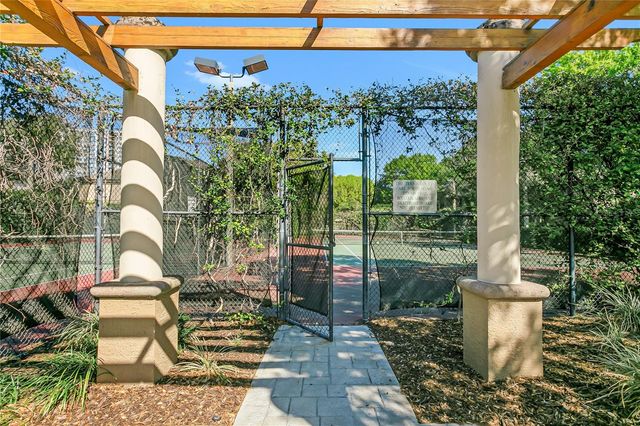 943 NORMANDY TRACE ROAD, Tampa, FL 33602