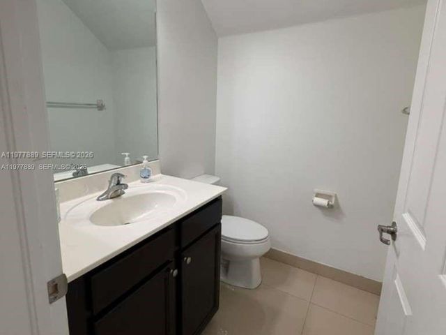 12350 S Village Cir, Davie, FL 33325