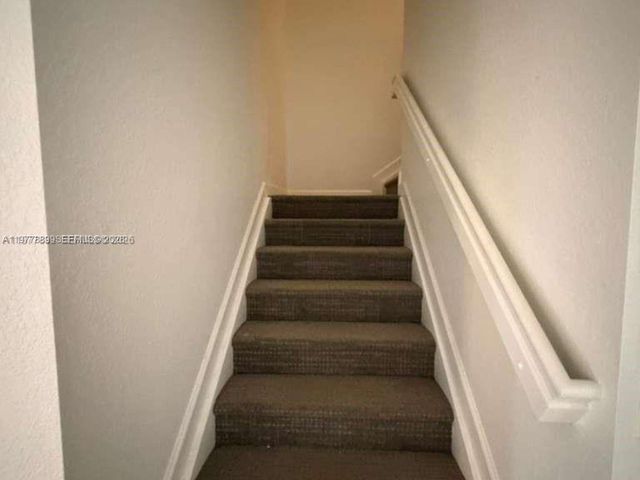 12350 S Village Cir, Davie, FL 33325