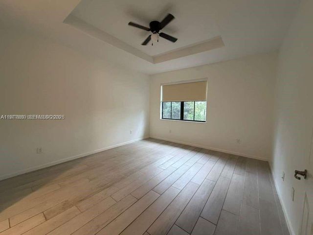 12350 S Village Cir, Davie, FL 33325