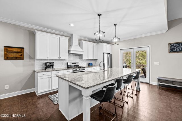 182 Lake View Drive, Whispering Pines, NC 28327