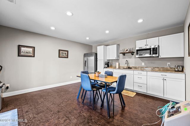 182 Lake View Drive, Whispering Pines, NC 28327