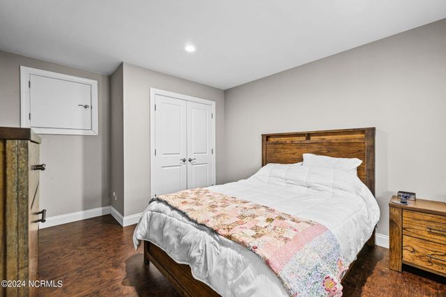 182 Lake View Drive, Whispering Pines, NC 28327