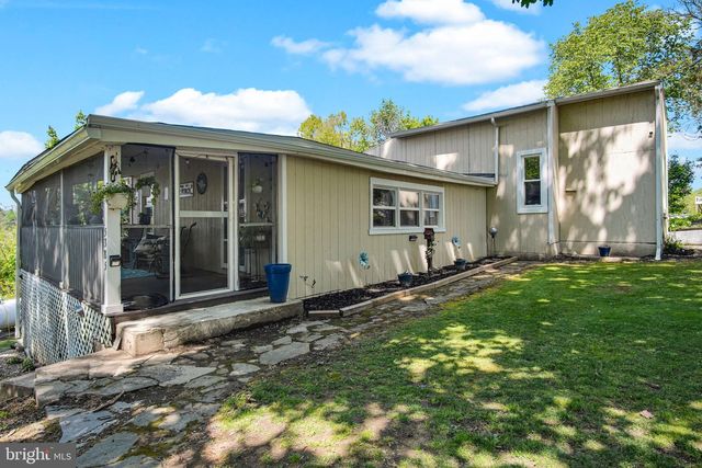 5385 & 5381 N GEORGE ST EXT, Manchester, PA 17345
