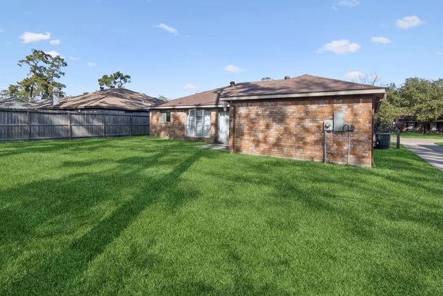 8114 Audubon Forest Drive, Humble, TX 77396