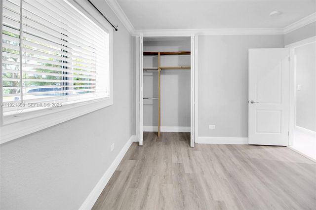 1804 SW 102nd ct 1804, Miami, FL 33165