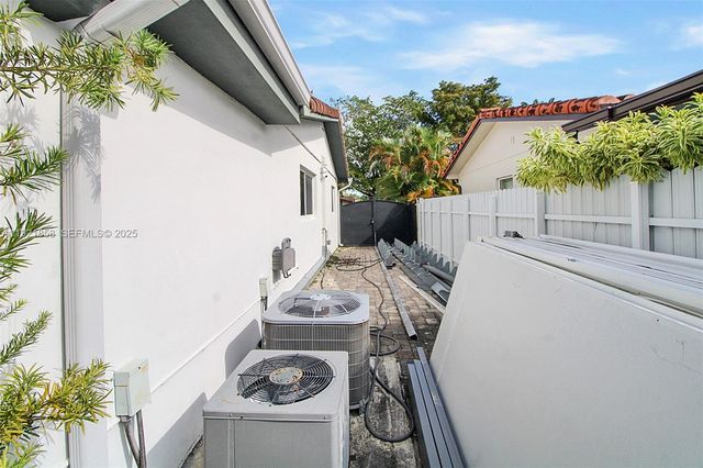 1804 SW 102nd ct 1804, Miami, FL 33165