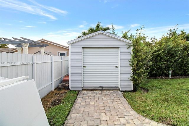 1804 SW 102nd ct 1804, Miami, FL 33165