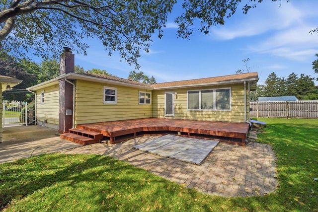 501 Park Lane, Waterloo, IA 50702
