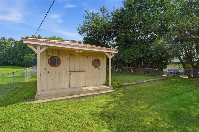 501 Park Lane, Waterloo, IA 50702