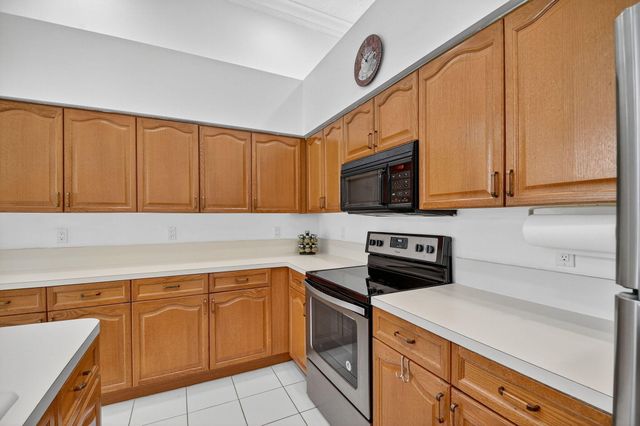 4553 Barclay Fair Way, Wellington, FL 33449