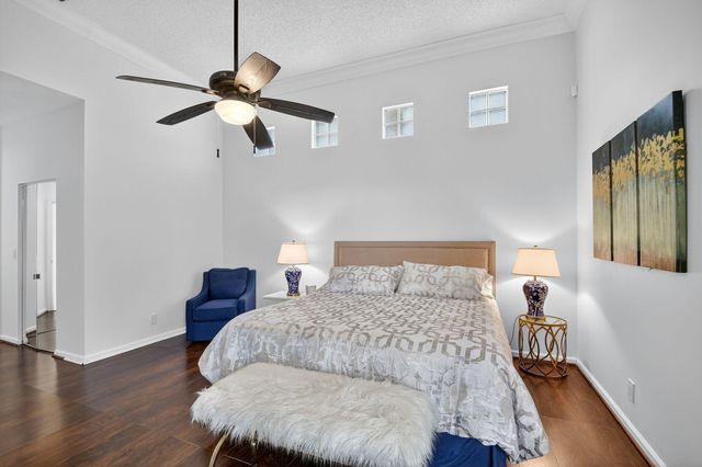 4553 Barclay Fair Way, Wellington, FL 33449