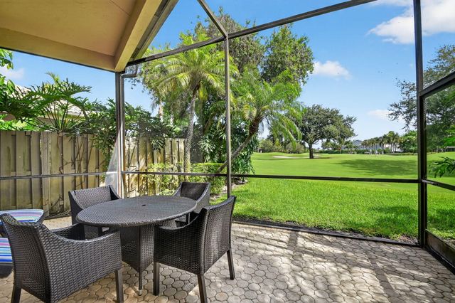 4553 Barclay Fair Way, Wellington, FL 33449